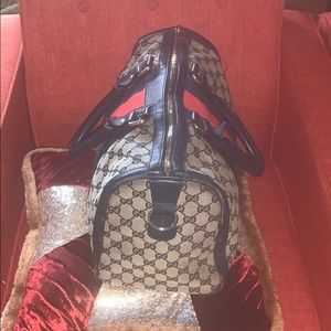 Meet your Posher, Careline